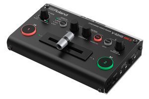 КОМПАНИЯ ROLAND ПРЕДСТАВЛЯЕТ ПОТОКОВЫЙ ВИДЕОМИКШЕР V-02HD MK II  фото