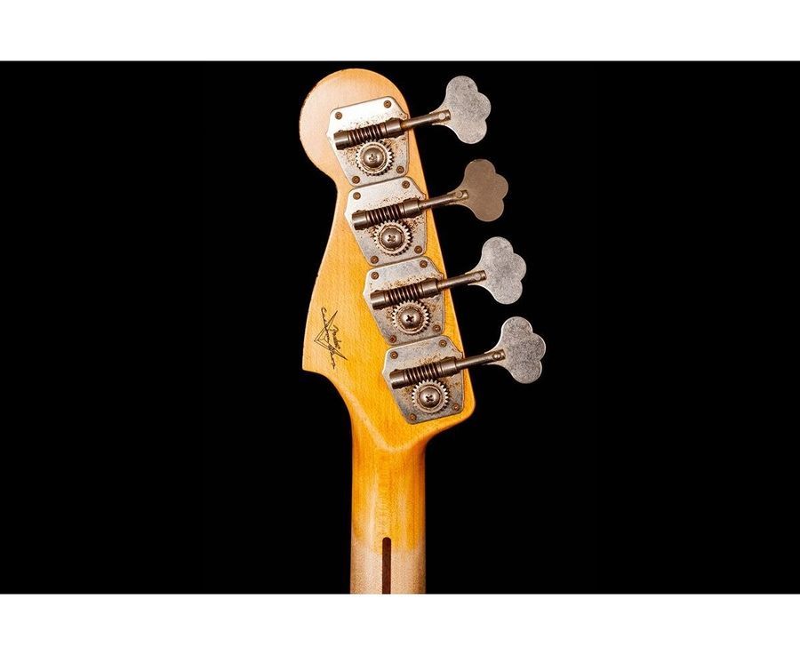FENDER CUSTOM SHOP 1959 PRECISION BASS JOURNEYMAN RELIC AGED WHITE BLONDE Бас-гитара FE-0290 фото