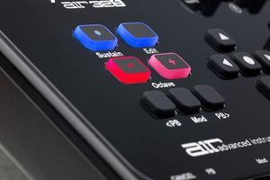 Обзор MIDI-клавиатура M-Audio AXIOM AIR MINI 32 фото