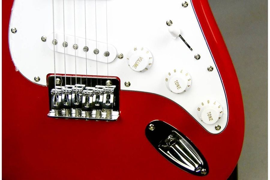 SQUIER by FENDER MM STRAT HT RED Электрогитара SQ-0042 фото