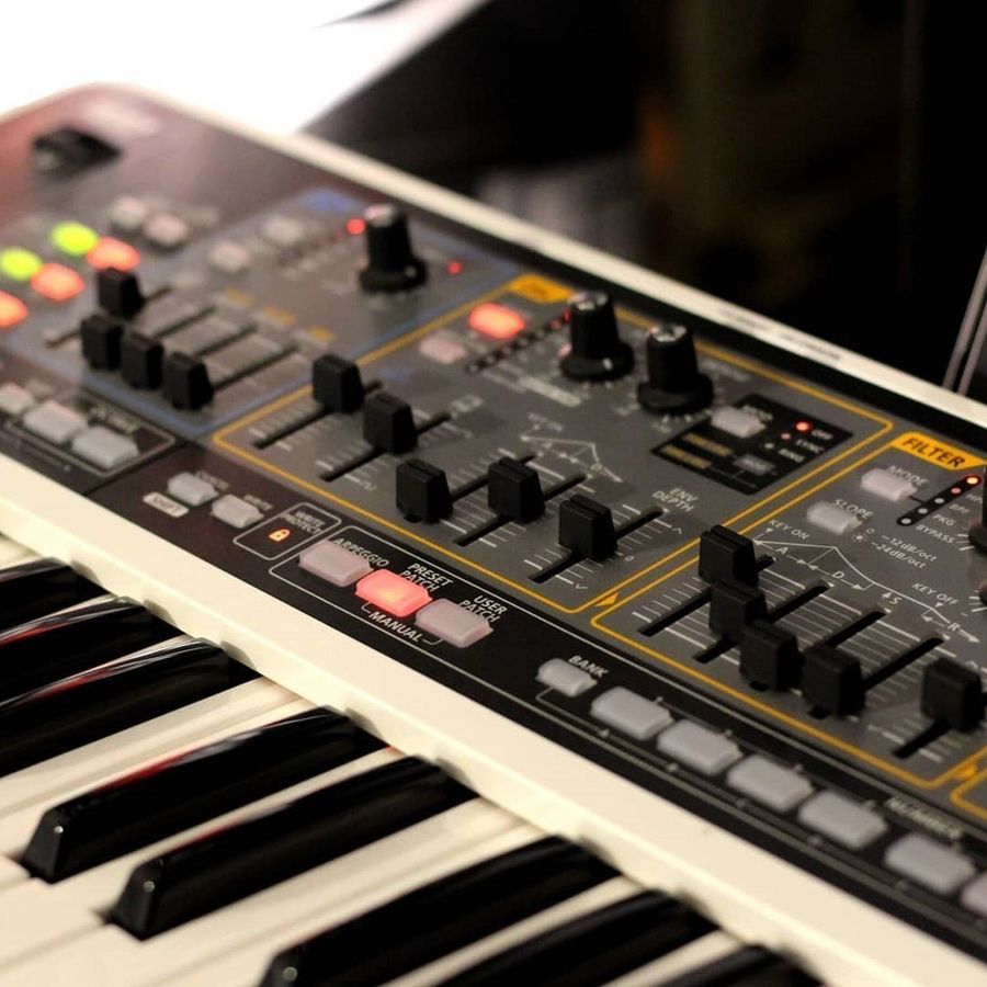 Синтезатор Roland GAIA SH-01 RO-1474 фото