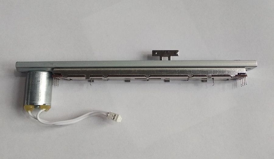 Behringer X32 MOTOR FADER BE-0700 фото