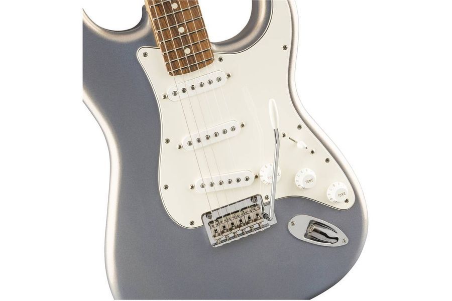 FENDER PLAYER STRATOCASTER PAU FERRO FINGERBOARD SILVER Электрогитара FE-0529 фото
