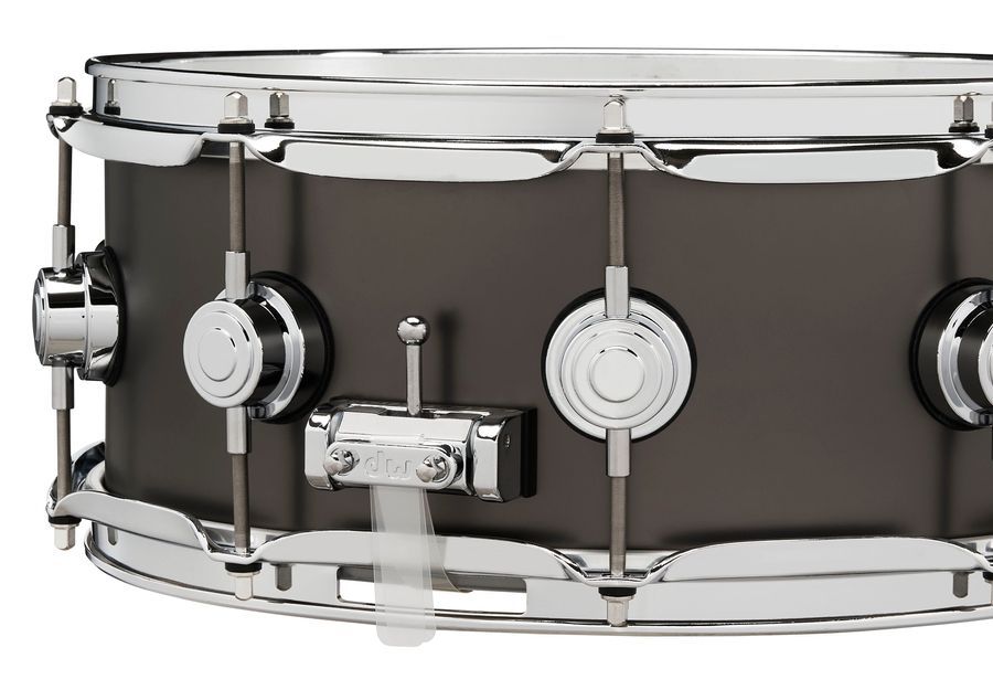 DW DRVD5514SVCBKSatin Black over Brass Snare 5.5x14 DW-X243 фото