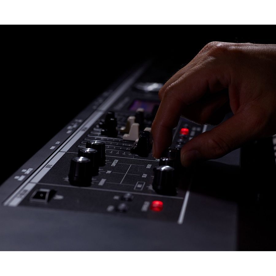 Синтезатор Roland VR09B RO-2325 фото
