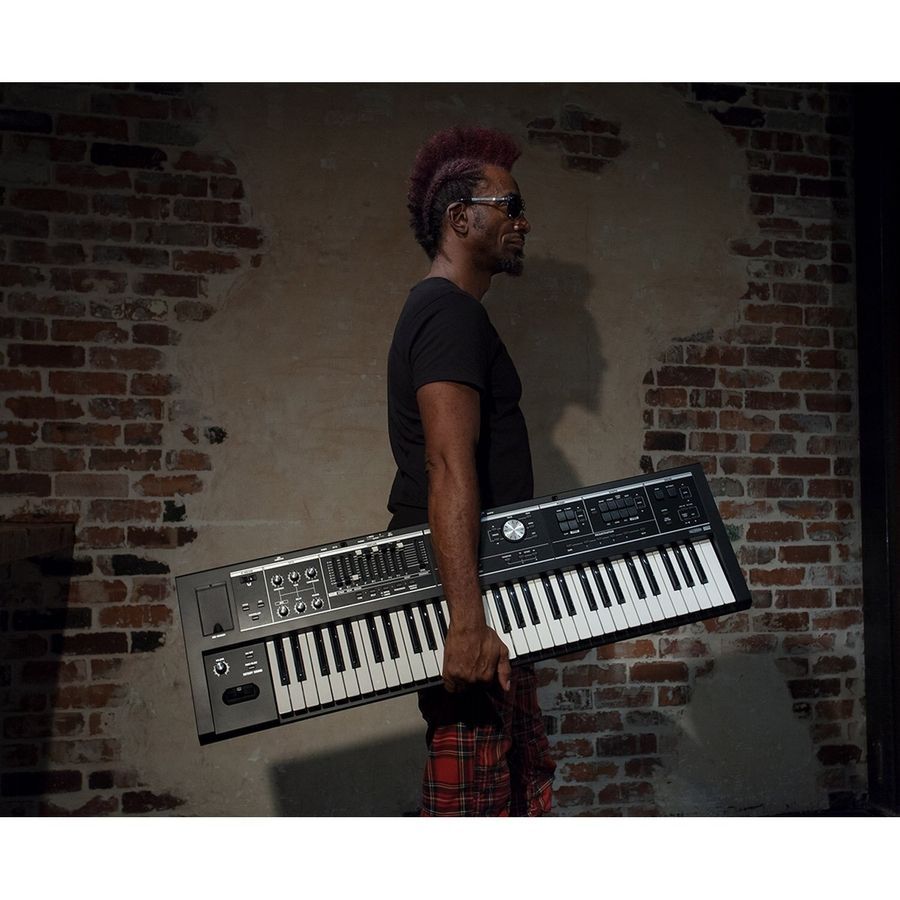 Синтезатор Roland VR09B RO-2325 фото