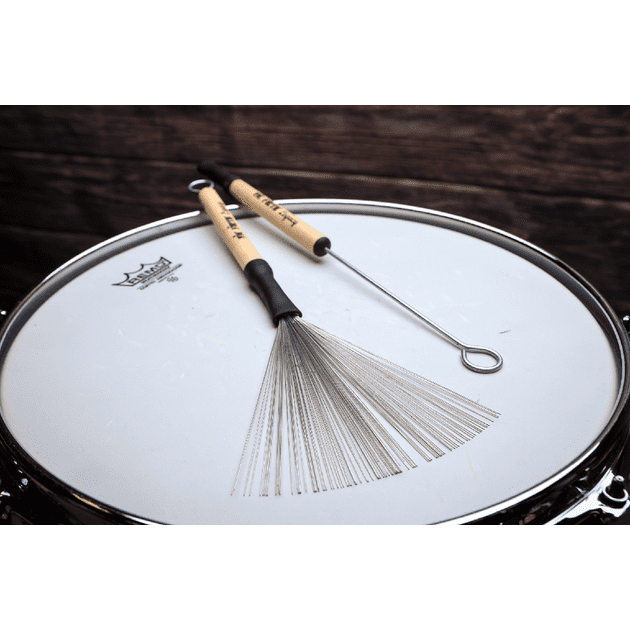 Барабанні щітки Vic Firth LB VF-0122 фото