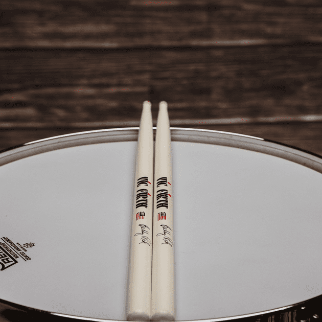 Именные барабанные палочки Vic Firth SBR Buddy Rich VF-0372 фото