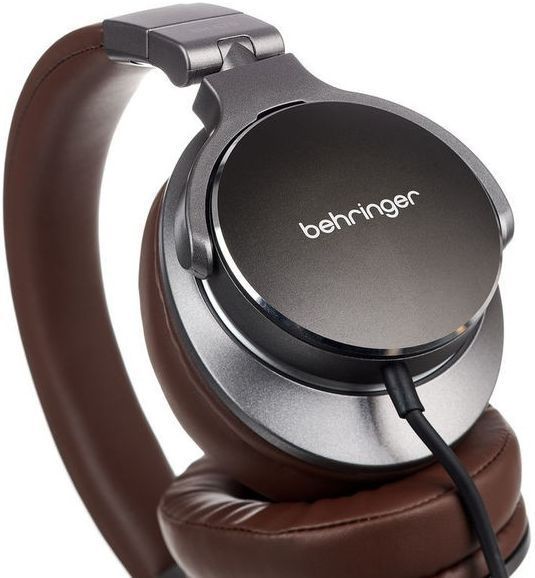 Студійні навушники Behringer BH470 BE-0888 фото