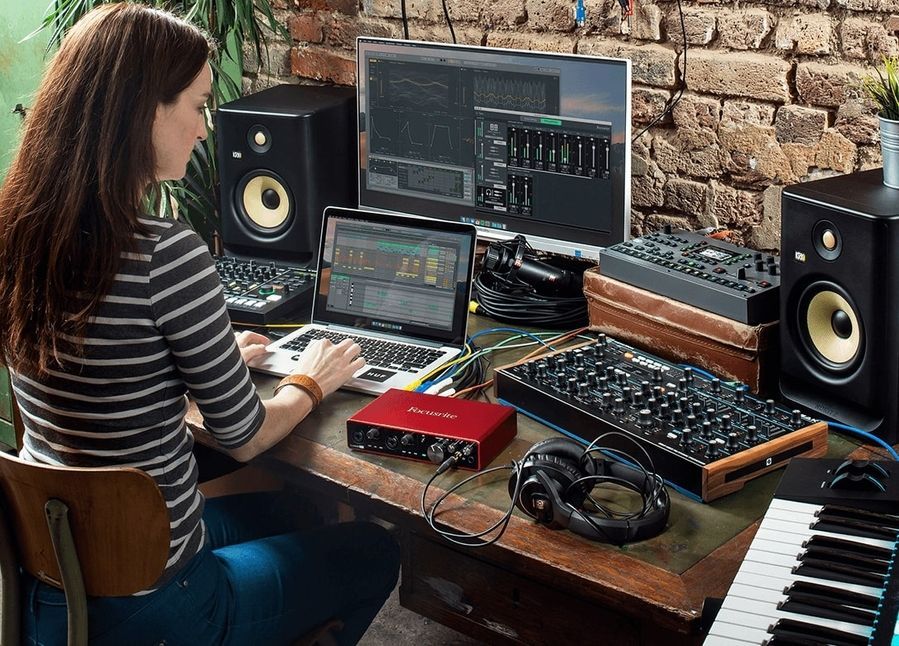 FOCUSRITE Clarett 4Pre USB Аудиоинтерфейс FR-0017 фото