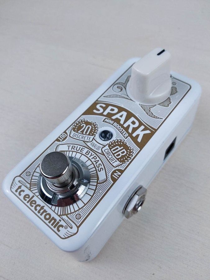 Гитарная педаль - бустер TC ELECTRONIC Spark Mini Booster TE-0020 фото
