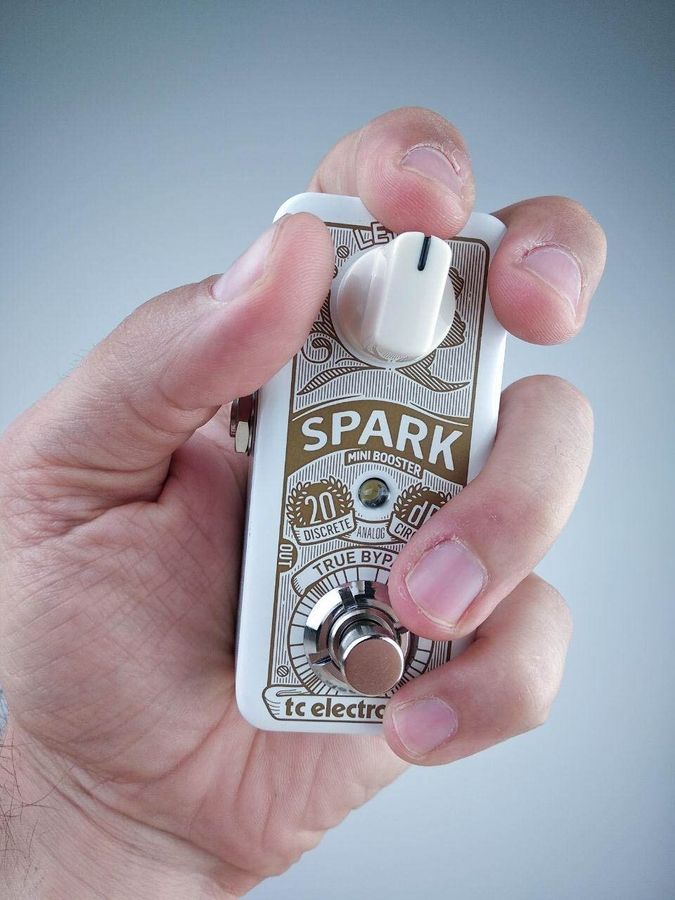 Гитарная педаль - бустер TC ELECTRONIC Spark Mini Booster TE-0020 фото
