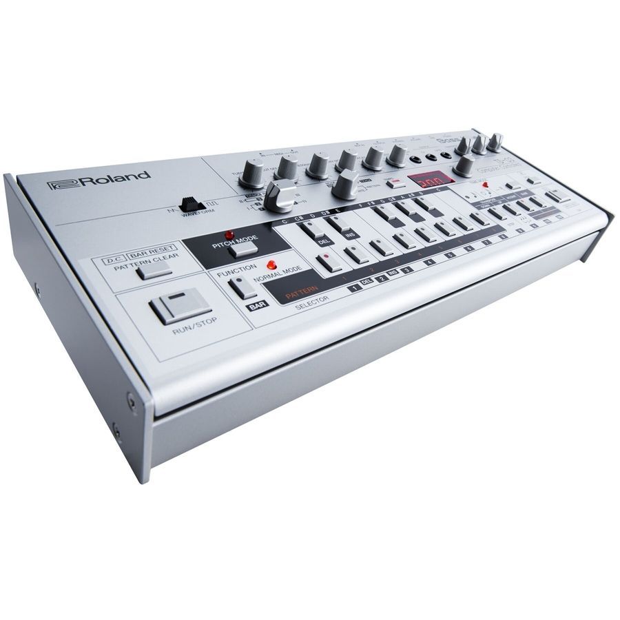 Бас-синтезатор Roland TB-03 RO-2152 фото