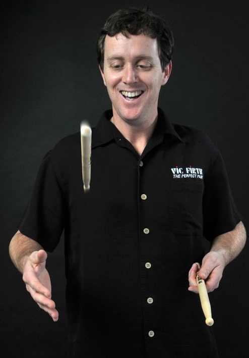 Барабанные палочки Corpsmaster Signature Snare Colin McNutt Vic Firth SCM VF-0376 фото