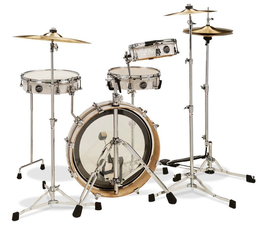 Ударна установка DW DRKTPFC04RKWM Performance 4-Piece Low Pro Drum Kit DW-0375 фото