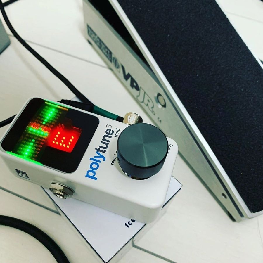 Гітарний тюнер TC Electronic Polytune 3 Mini TE-0202 фото