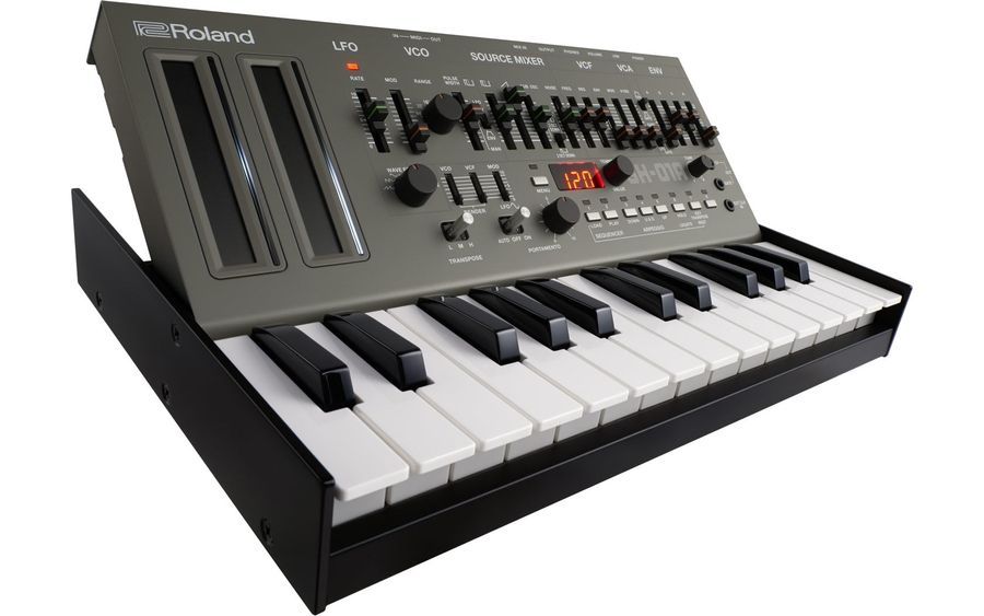 Синтезатор Roland SH-01A RO-2310 фото