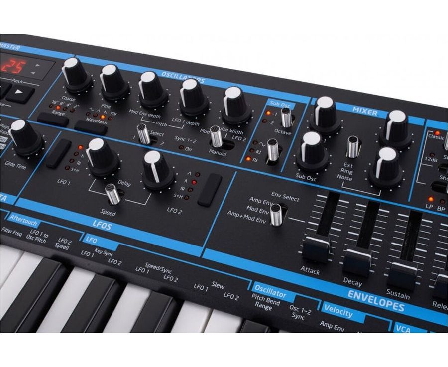 NOVATION BASS STATION II Синтезатор аналоговий NO-0007 фото
