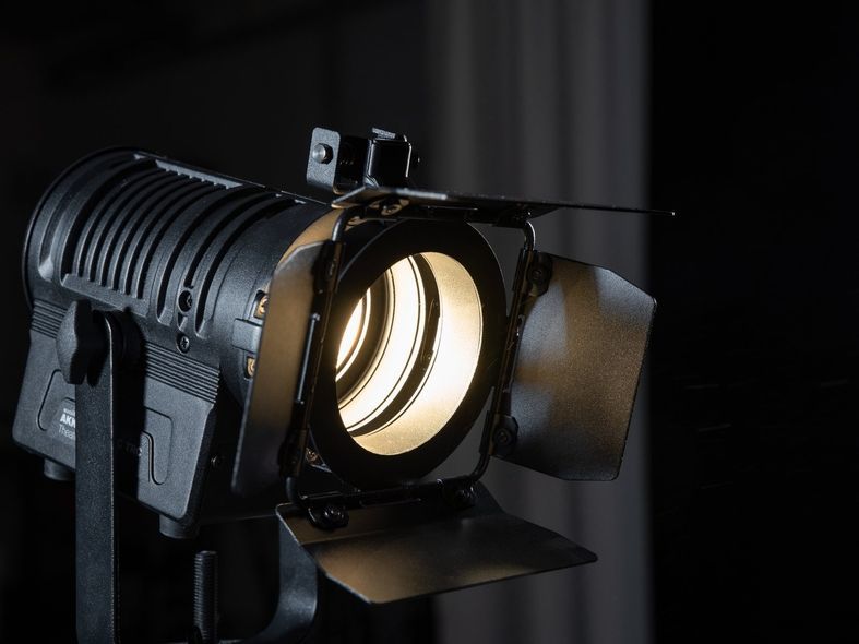 EUROLITE AKKU THA-20PC TRC Theater-Spot bk EL-0183 фото