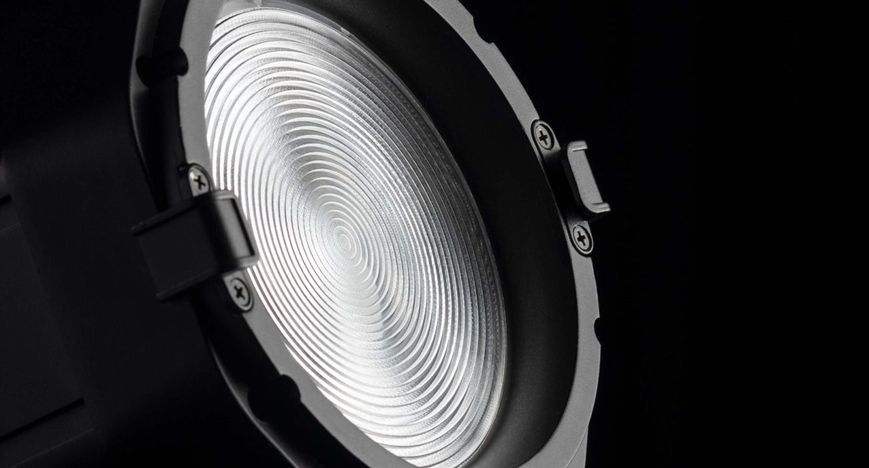SAGITTER HL Fresnel F2 Daylight Театральний прожектор з лінзою Френеля 5700K Led SG-0523 фото
