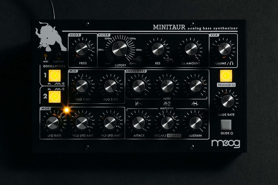 MOOG MINITAUR Синтезатор аналоговий MG-0004 фото