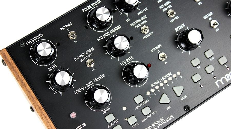 MOOG MOTHER-32 Синтезатор аналоговий MG-0005 фото