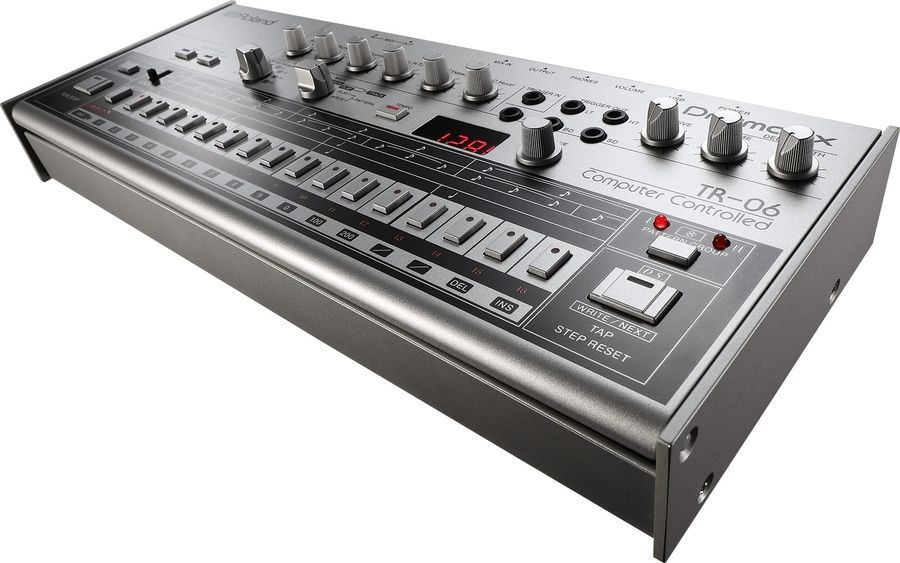 Драм-машина Roland TR06 RO-2767 фото