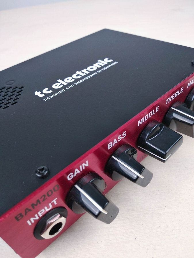 Комбоусилитель для гитар TC Electronic BAM200 TE-0179 фото