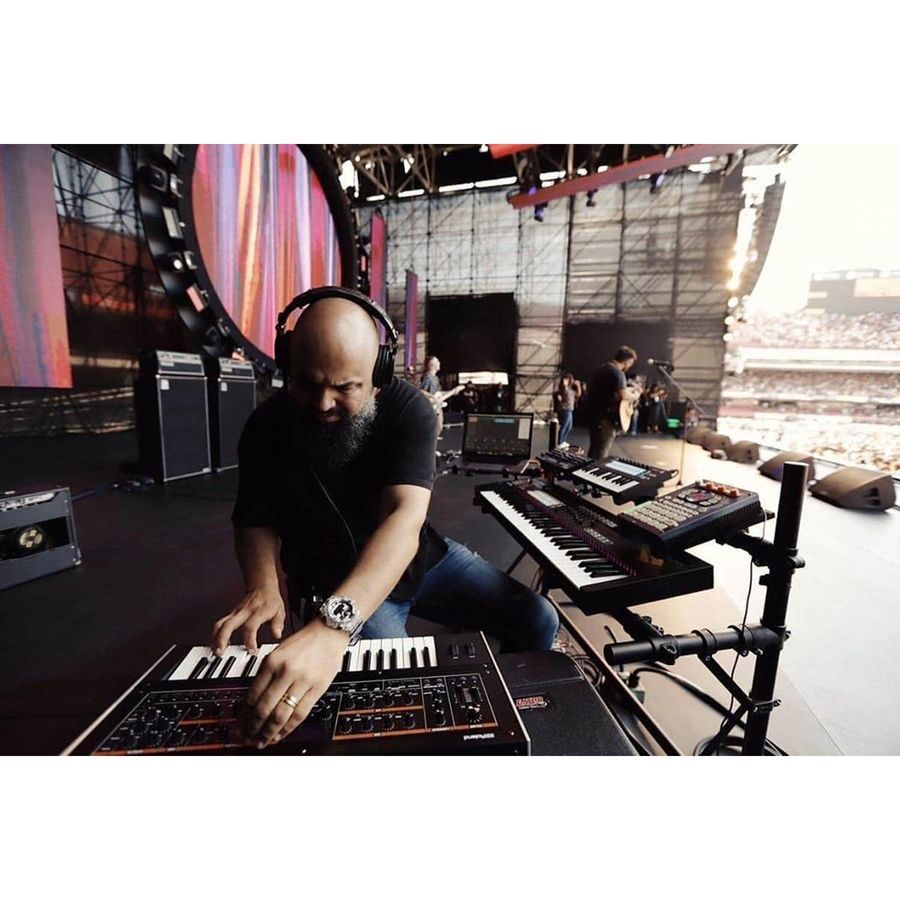 Аналоговый синтезатор Roland SE-02 RO-2305 фото