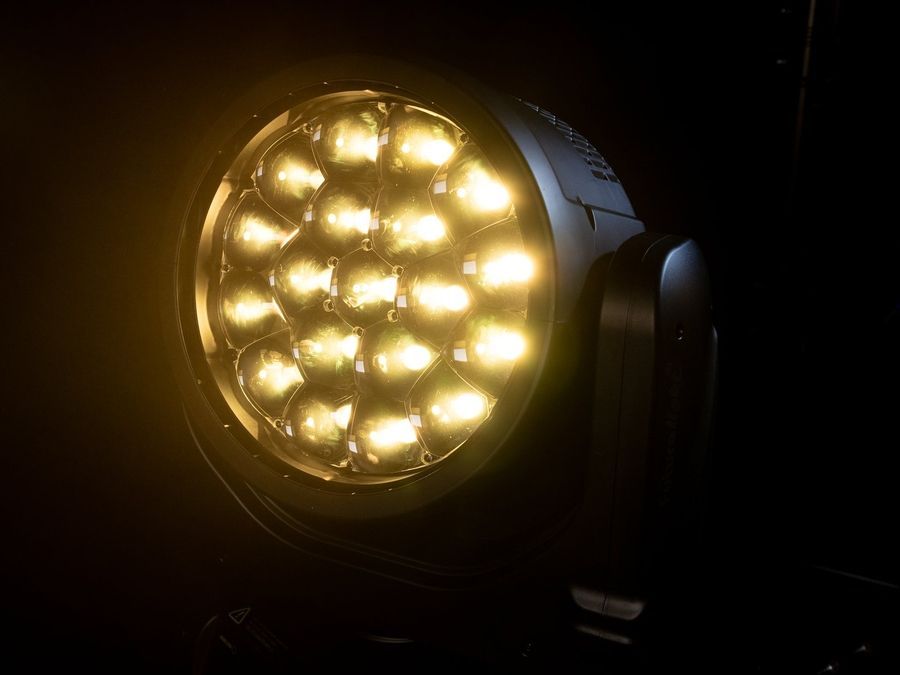 FUTURELIGHT EYE-1940 QCL Zoom LED Moving Head Wash FL-0016 фото