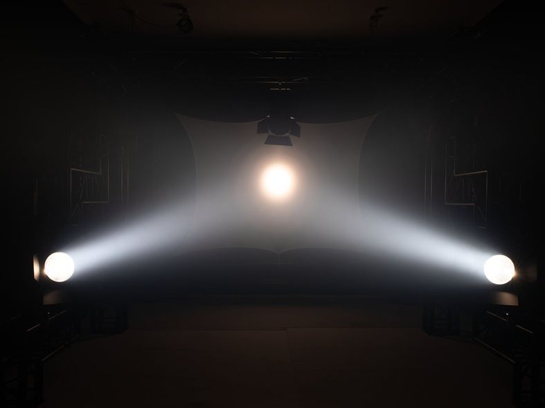 EUROLITE LED THA-150F Theater-Spot EL-0182 фото