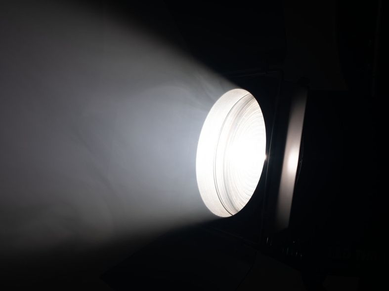 EUROLITE LED THA-150F Theater-Spot EL-0182 фото