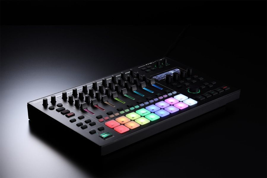 Грувбокс Roland MC707 RO-2692 фото