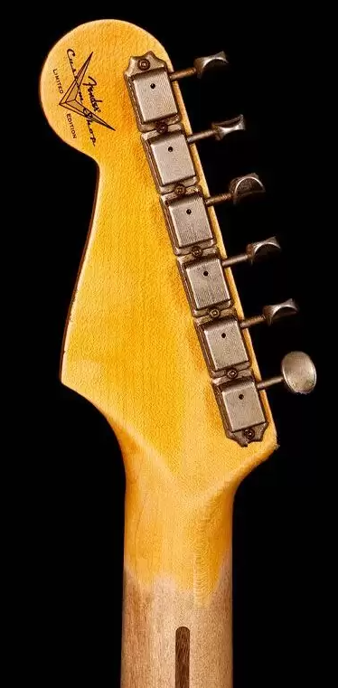 FENDER CUSTOM SHOP LIMITED EDITION 1957 STRATOCASTER JOURNEYMAN RELIC AGED SEA FOAM GREEN Електрогітара FE-0308 фото