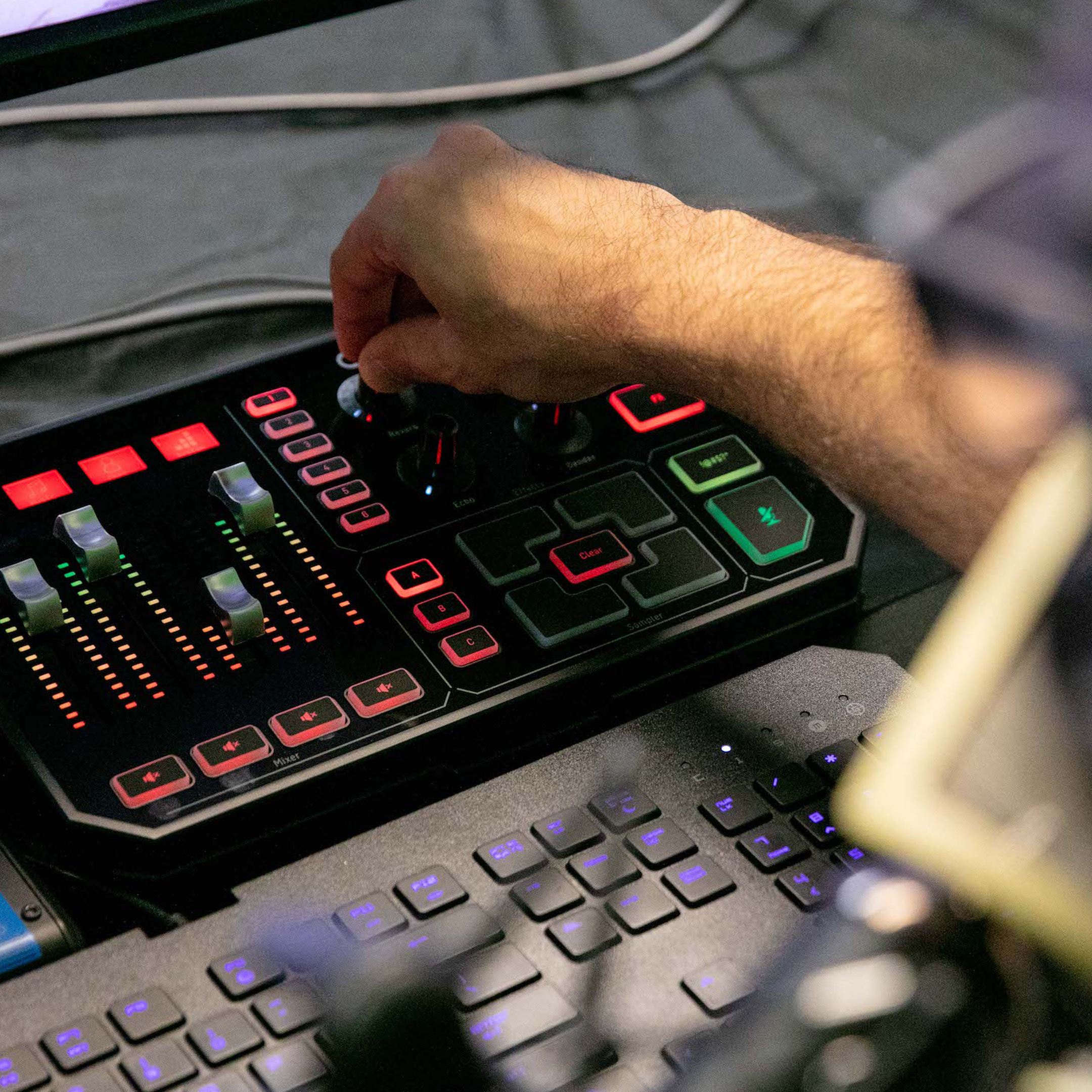 Аудіоінтерфейс TC Helicon GoXLR