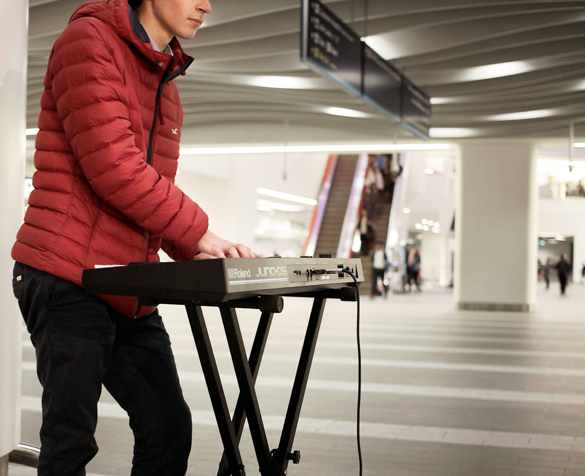 Синтезатор Roland Juno-DS76