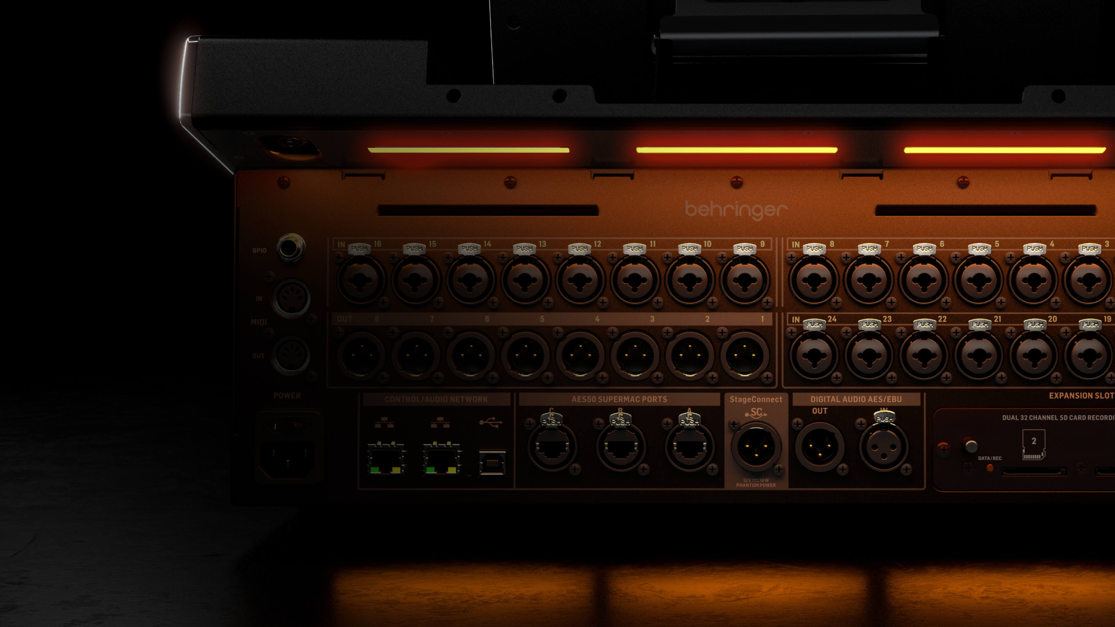 Цифровий мікшерний пульт Behringer WING COMPACT